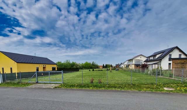 Prodej stavebního pozemku 950 m², K Cihelně, Struhařov, okres Praha-východ