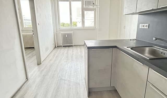 Pronájem bytu 2+kk 47 m², Hollarovo náměstí, Praha 3 – Vinohrady