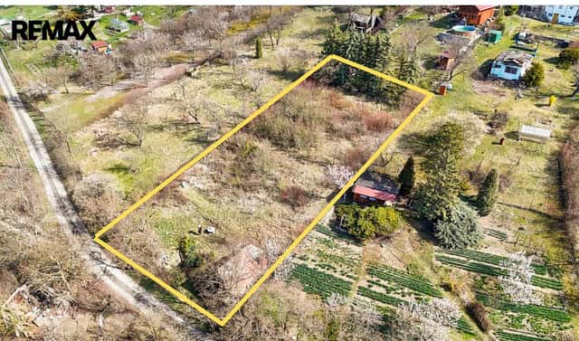 Prodej zahrady 1 122 m², Křešice, okres Litoměřice
