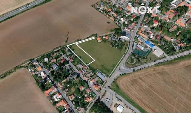 Prodej stavebního pozemku 3 336 m², Chrášťany, okres Praha-západ