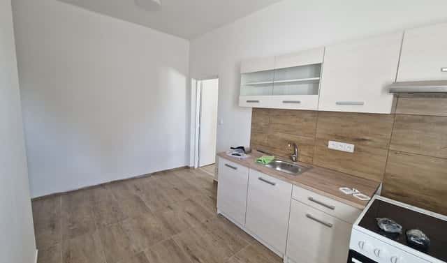 Pronájem bytu 2+kk 40 m², Přerovská, Olomouc – Holice