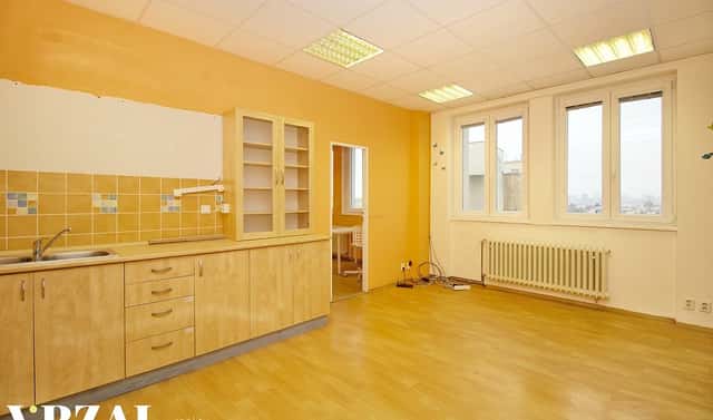 Pronájem komerčního objektu (jiného typu) 80 m², Francouzská třída, Plzeň – Východní Předměstí, okres Plzeň-město