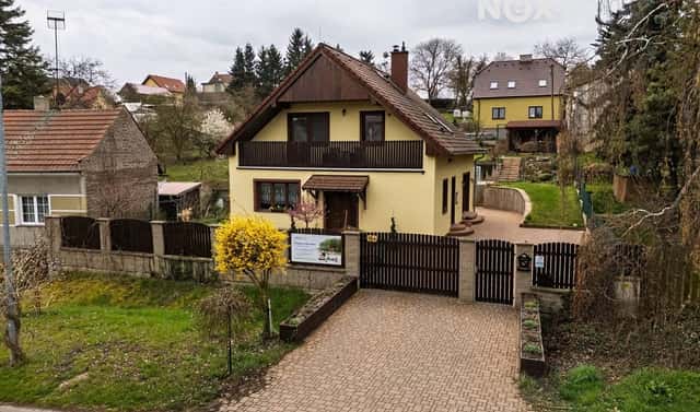 Prodej domu 179 m² s pozemkem 785 m², Slatina, okres Kladno