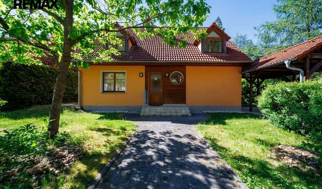 Prodej domu 137 m² s pozemkem 560 m², Za Motelem, Karlovy Vary