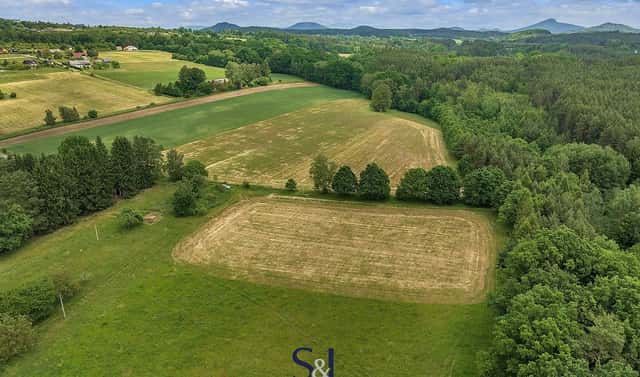 Prodej stavebního pozemku 3 160 m², Svojkov, okres Česká Lípa