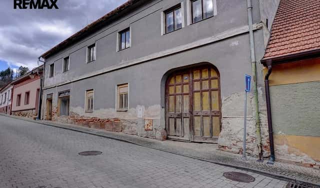 Prodej domu 1 200 m² s pozemkem 2 155 m², Josefa Uhra, Lomnice, okres Brno-venkov