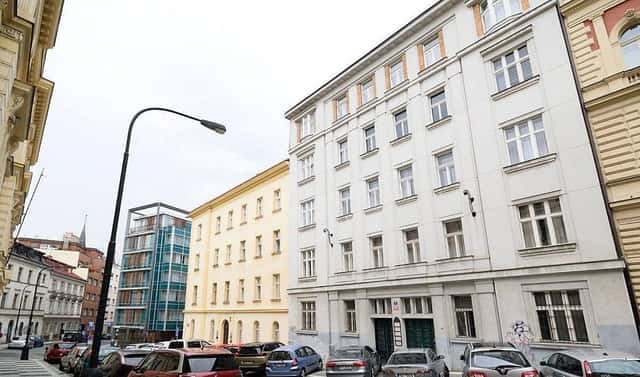 Pronájem bytu 1+1 33 m², V tůních, Praha 2 – Nové Město
