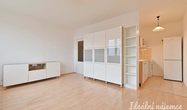 Pronájem bytu 2+kk 40 m², Valtická, Brno – Židenice, okres Brno-město