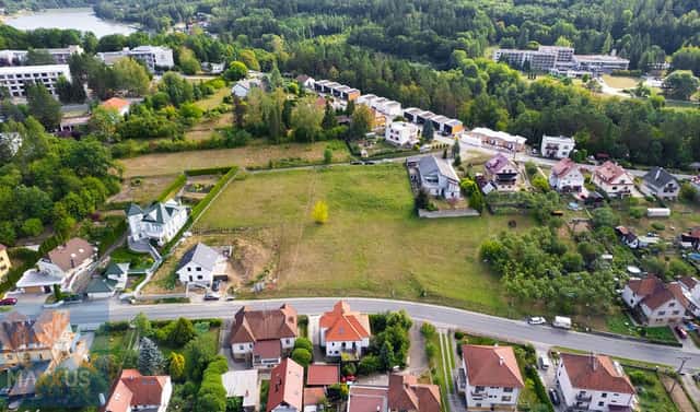 Prodej stavebního pozemku 5 439 m², Pozlovice, okres Zlín
