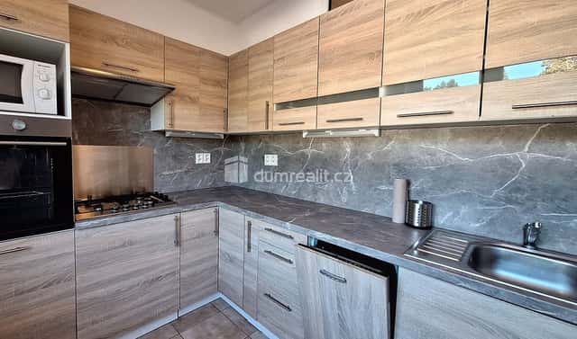 Pronájem bytu 3+1 65 m², Praha 3 – Vinohrady
