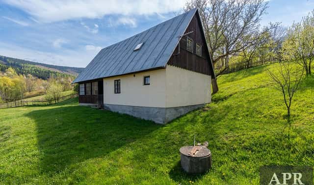 Prodej chaty/chalupy 132 m² s pozemkem 5 985 m², Lopeník, okres Uherské Hradiště