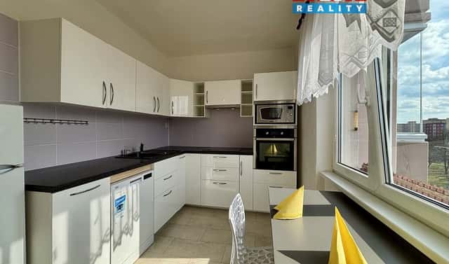 Prodej bytu 2+1 57 m², Opavská, Ostrava – Poruba, okres Ostrava-město