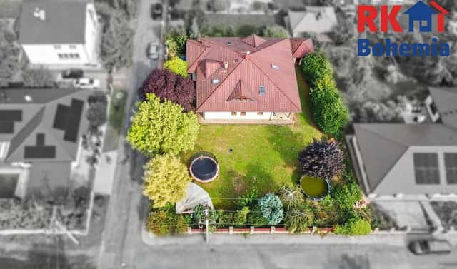 Prodej domu 309 m² s pozemkem 1 162 m², Táboritská, Úvaly, okres Praha-východ