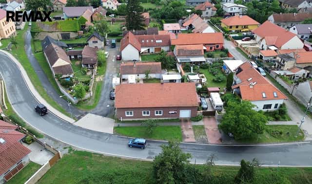 Prodej obchodních prostor 193 m², Vykáň, okres Nymburk