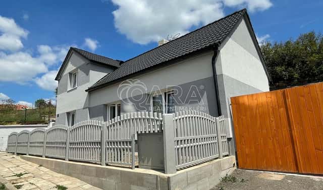 Prodej domu 81 m² s pozemkem 911 m², Zvoleněves, okres Kladno