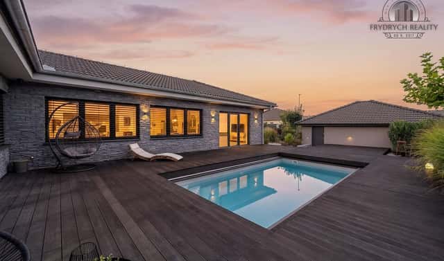 Prodej domu 164 m² s pozemkem 1 011 m², Ve Stráni, Herink, okres Praha-východ