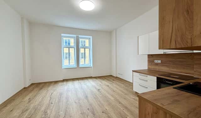 Pronájem bytu 2+kk 64 m², Evropská, Cheb