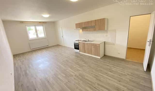 Pronájem bytu 1+kk 46 m², Ivanovice na Hané – Chvalkovice na Hané, okres Vyškov