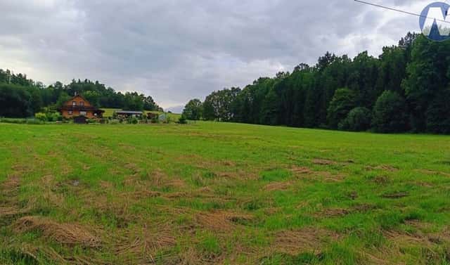 Prodej stavebního pozemku 4 398 m², Hracholusky, okres Prachatice