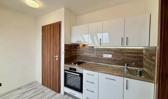 Pronájem bytu 2+1 47 m², Osvoboz. pol. vězňů, Kladno