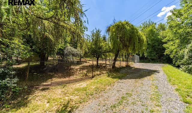 Prodej zahrady 1 432 m², Praha 5