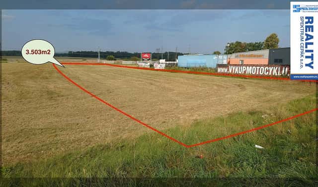 Prodej komerčního pozemku 3 503 m², Pištín – Češnovice, okres České Budějovice