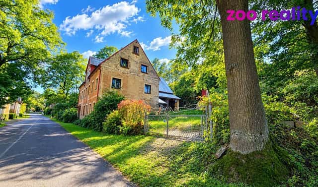 Prodej domu 340 m² s pozemkem 1 054 m², Husova, Vejprty, okres Chomutov