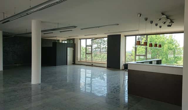 Pronájem obchodních prostor 215 m², Zenklova, Praha 8 – Libeň
