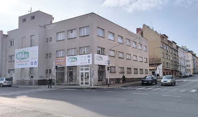 Pronájem výrobních prostor 390 m², Žižkova, Cheb