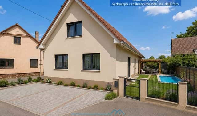 Prodej domu 200 m² s pozemkem 463 m², Vracovice, okres Znojmo
