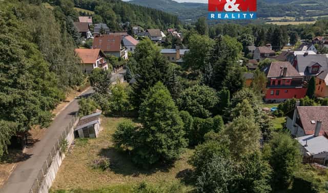 Prodej stavebního pozemku 876 m², Perštejn, okres Chomutov