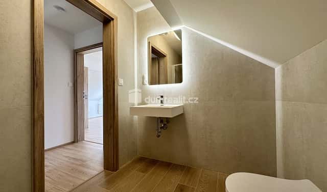 Prodej bytu 2+kk 51 m², náměstí Sv. Vavřince, Horní Blatná, okres Karlovy Vary