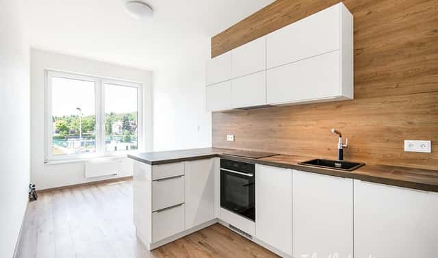 Pronájem bytu 2+kk 39 m², Počernická, Praha 10 – Strašnice