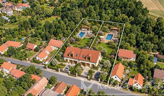 Prodej stavebního pozemku 3 614 m², Oleška – Brník, okres Praha-východ
