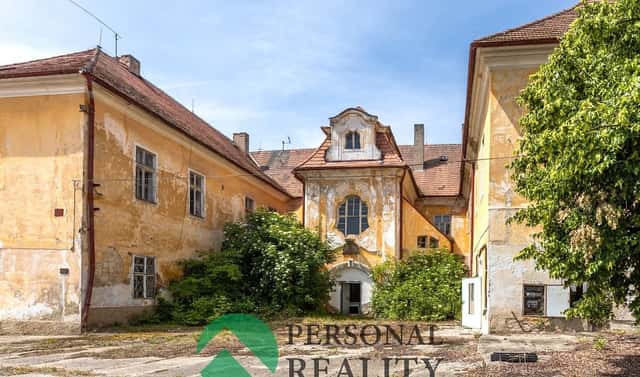 Prodej domu 4 000 m² s pozemkem 6 500 m², Libořice, okres Louny