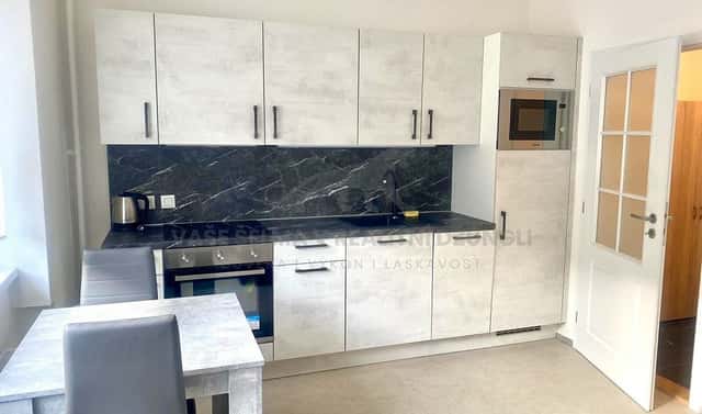 Pronájem bytu 1+kk 32 m², třída Dukelských hrdinů, Jáchymov, okres Karlovy Vary