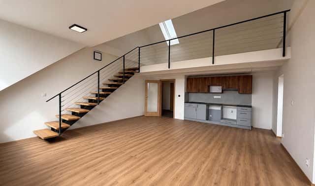 Pronájem bytu 2+kk 89 m², Hlavní, Úherce, okres Plzeň-sever