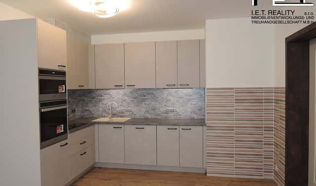 Pronájem bytu 3+kk 82 m², Kabešova, Praha 9 – Vysočany