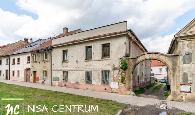 Prodej domu 460 m² s pozemkem 385 m², nám. T. G. Masaryka, Smečno, okres Kladno