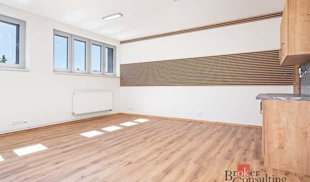 Pronájem kanceláře 80 m², Republikánská, Plzeň – Lobzy, okres Plzeň-město