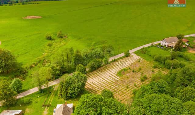 Prodej stavebního pozemku 800 m², Huzová, okres Olomouc