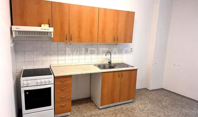 Pronájem bytu 2+1 74 m², V Kolonii, Nymburk