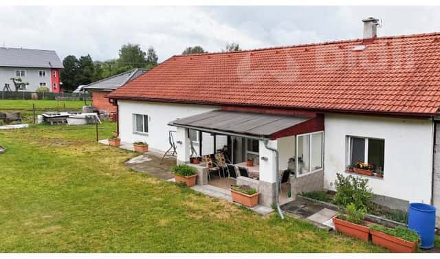 Prodej domu 135 m² s pozemkem 2 839 m², Stádlec, okres Tábor