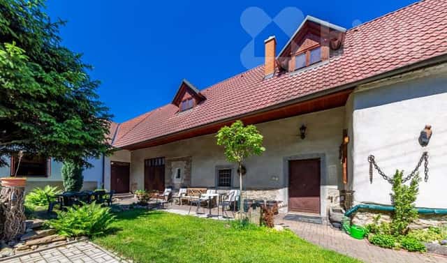 Prodej domu 388 m² s pozemkem 549 m², Paračov, okres Strakonice
