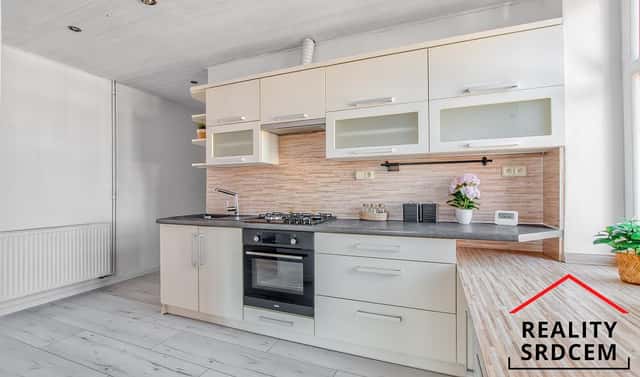Prodej bytu 1+1 40 m², náměstí ČSA, Český Těšín, okres Karviná