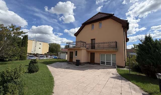 Pronájem domu 182 m² s pozemkem 1 452 m², U Elektrárny, Pelhřimov