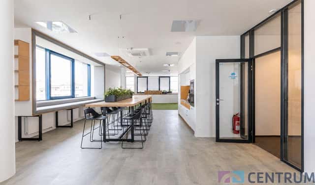 Pronájem kanceláře 584 m², U Pergamenky, Praha 7 – Holešovice