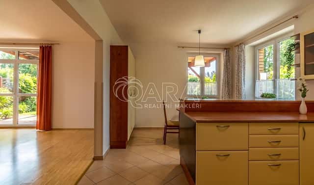 Prodej bytu 4+kk 135 m², K Točné, Dolní Břežany, okres Praha-západ
