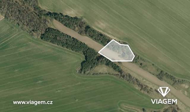 Prodej pole 1 742 m², Bělá pod Bezdězem, okres Mladá Boleslav