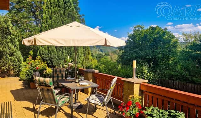 Prodej domu 140 m² s pozemkem 733 m², Okrouhlo, okres Praha-západ